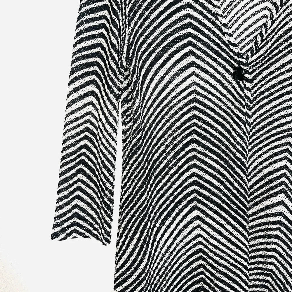 Chico’s Cardigan Black & White Striped Button Thin Semi-sheer 0 Small Women’s - Picture 5 of 11
